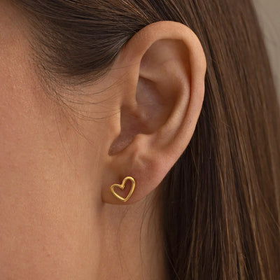 Sarah - Heart Outline Stud Earring Stainless Steel